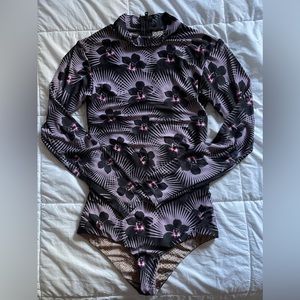 Acacia modern pacific ehukai